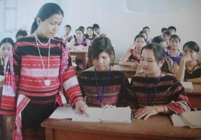 2.4 million USD for education initiatives for ethnic minorities - ảnh 1